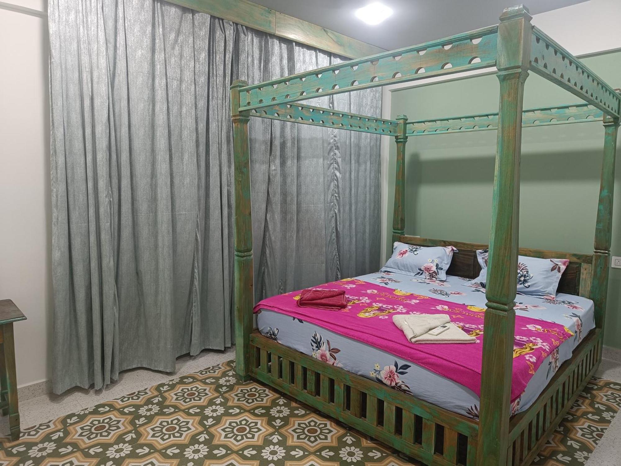 Lavish Exotic Hotel & Apartments Arambol Esterno foto